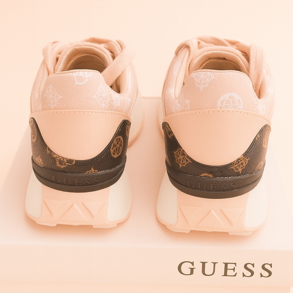 GUESS Luchia 3 Logo Sneakers β White Multi β 7.5M β NEW IN BOX - Picture 8 of 9